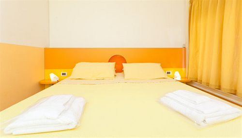 Hotel Rainbow Palermo Exterior foto