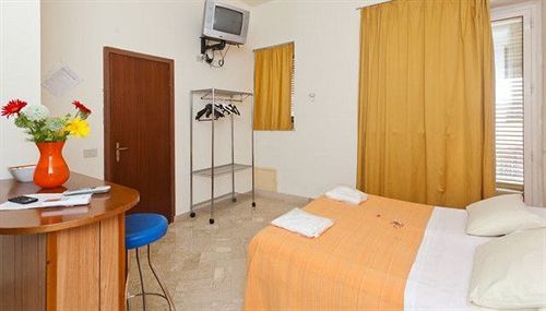 Hotel Rainbow Palermo Exterior foto